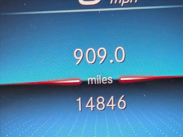 Used 2023 Mercedes-Benz GLA 35 AMG 4MATIC image 10