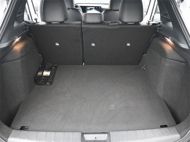 Used 2025 Nissan Kicks SR image 36