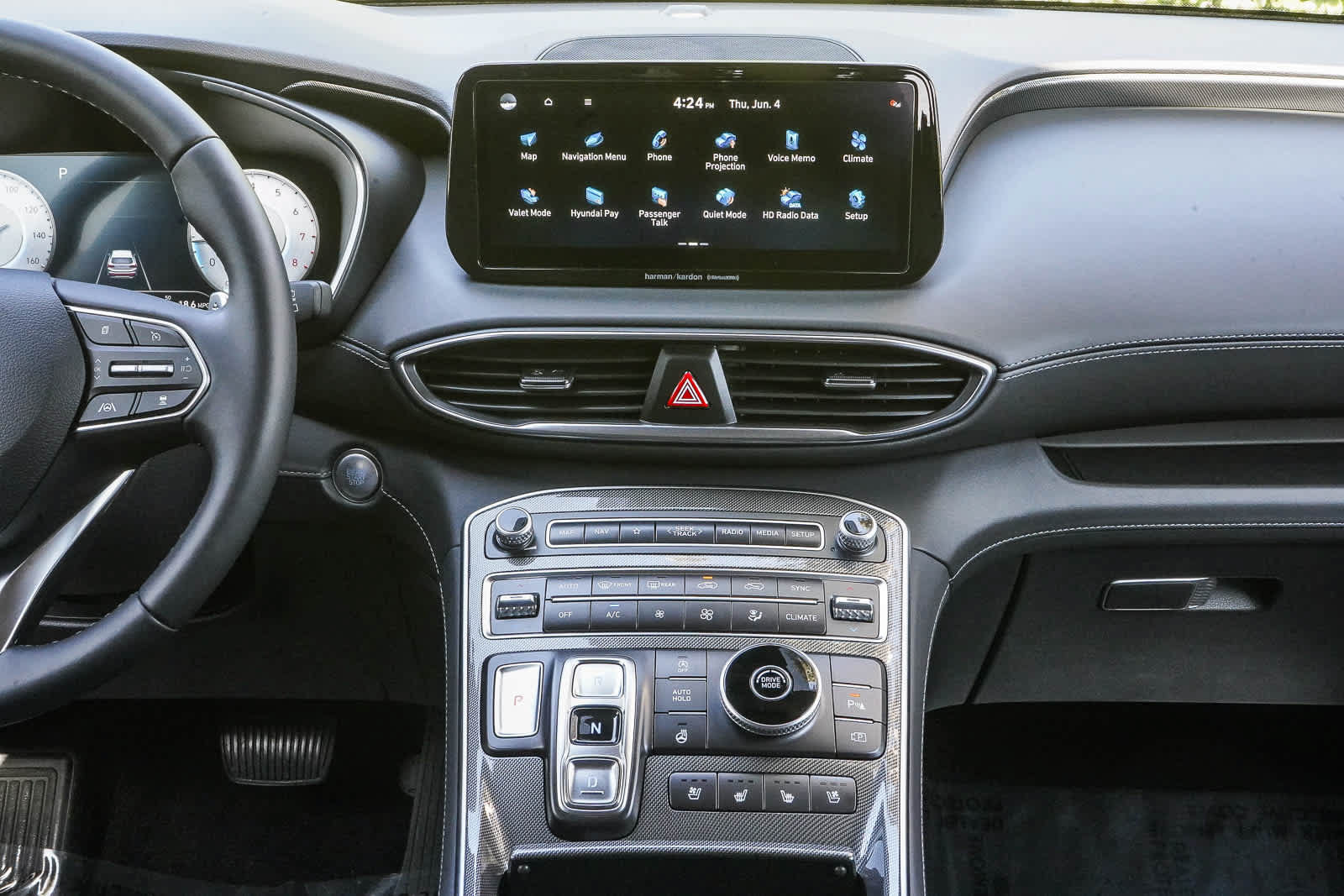 Used 2023 Hyundai Santa Fe Limited FWD image 13