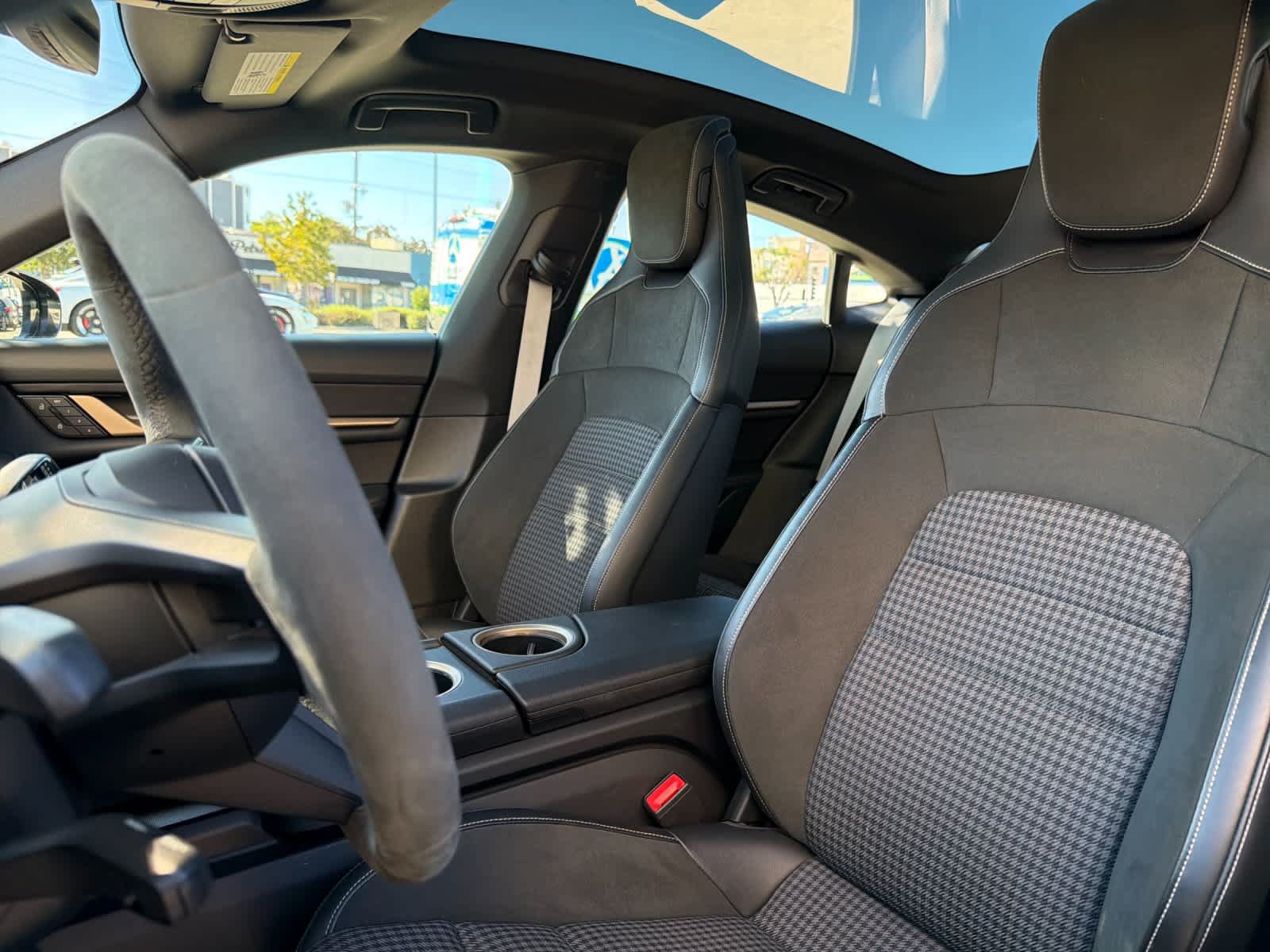 Certified 2025 Porsche Taycan 4S AWD/4WD image 5