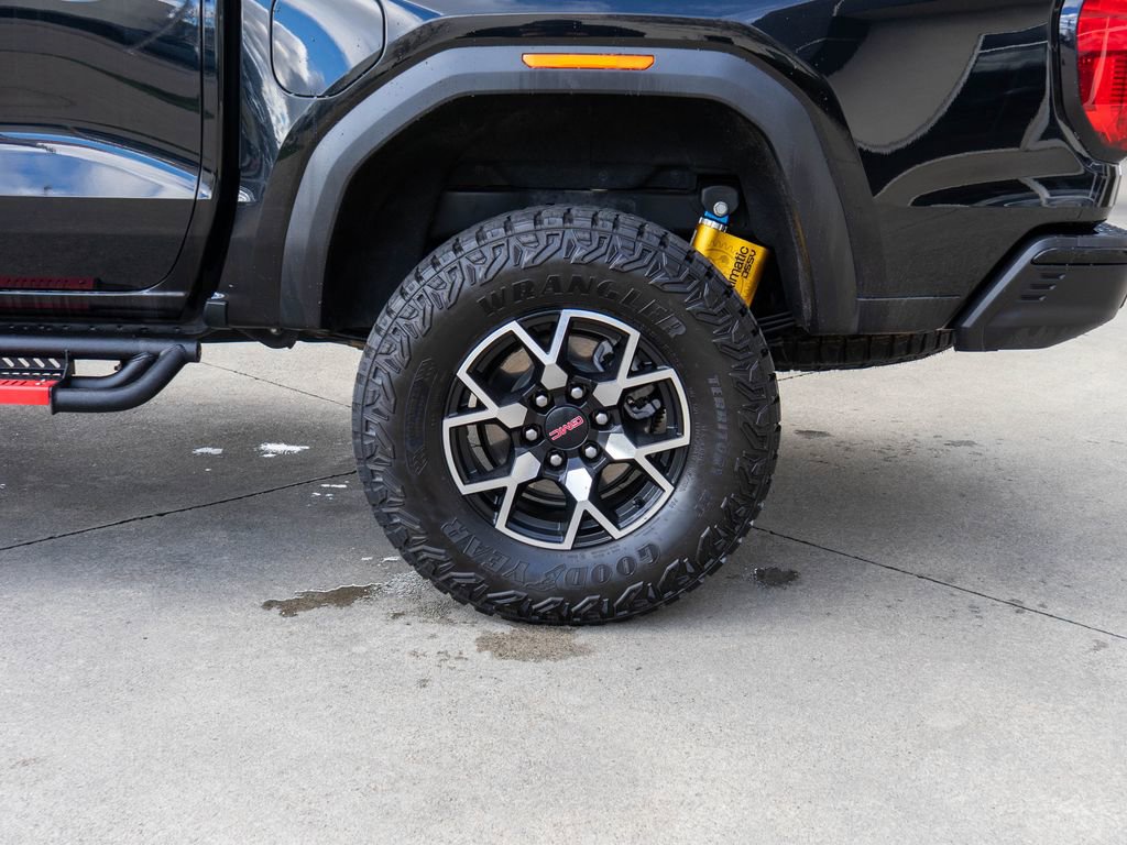 Used 2023 GMC Canyon AT4X image 29