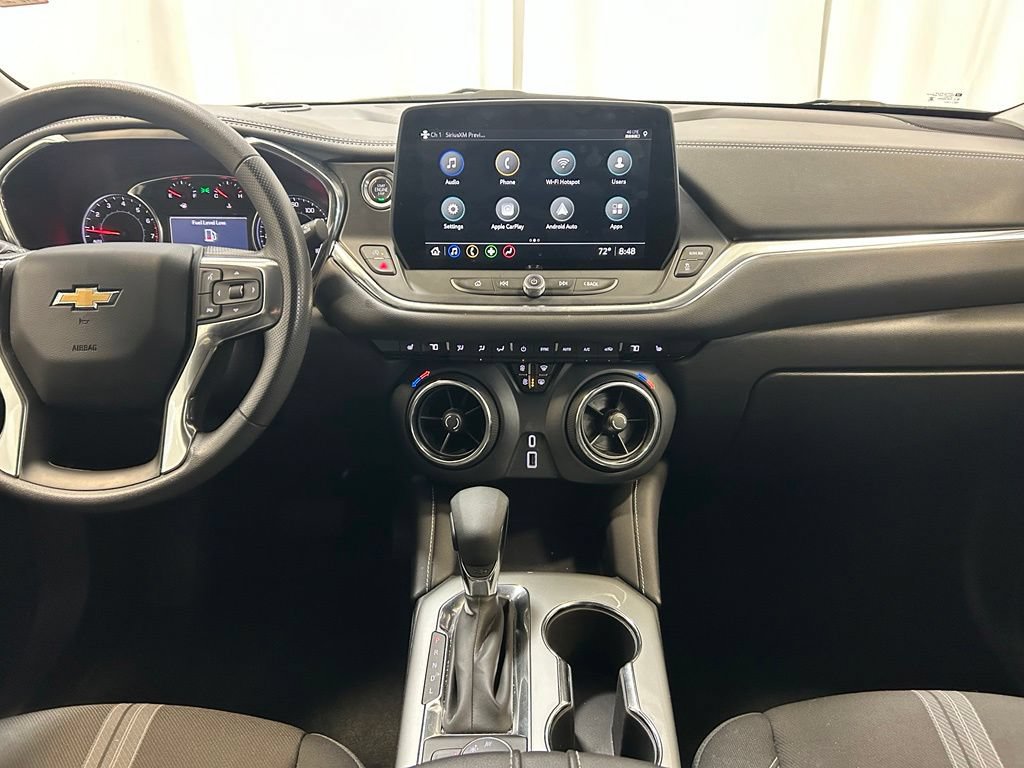 Used 2025 Chevrolet Blazer LT FWD image 13