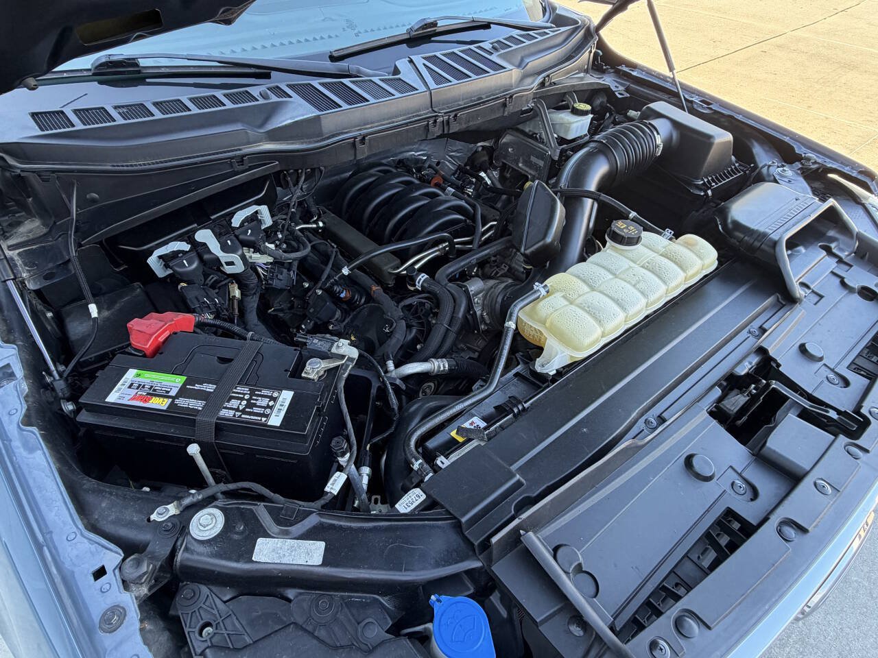Used 2023 Ford F150 Lariat AWD/4WD image 32