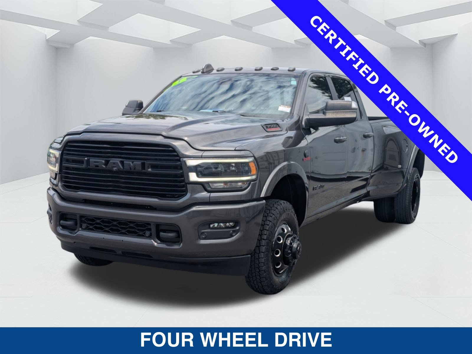 Used 2022 RAM 3500 Laramie w/ Night Edition AWD/4WD image 8