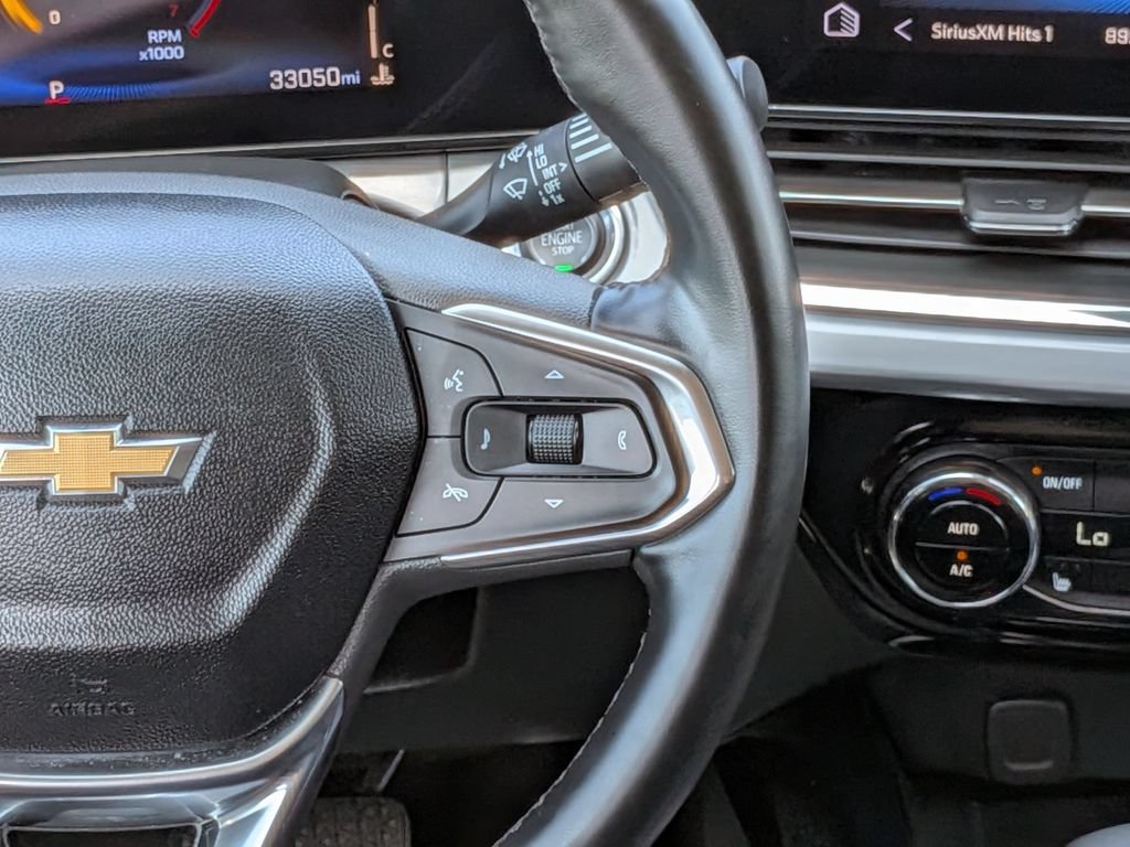 Used 2025 Chevrolet Trax LT w/ LT Convenience Package FWD image 18