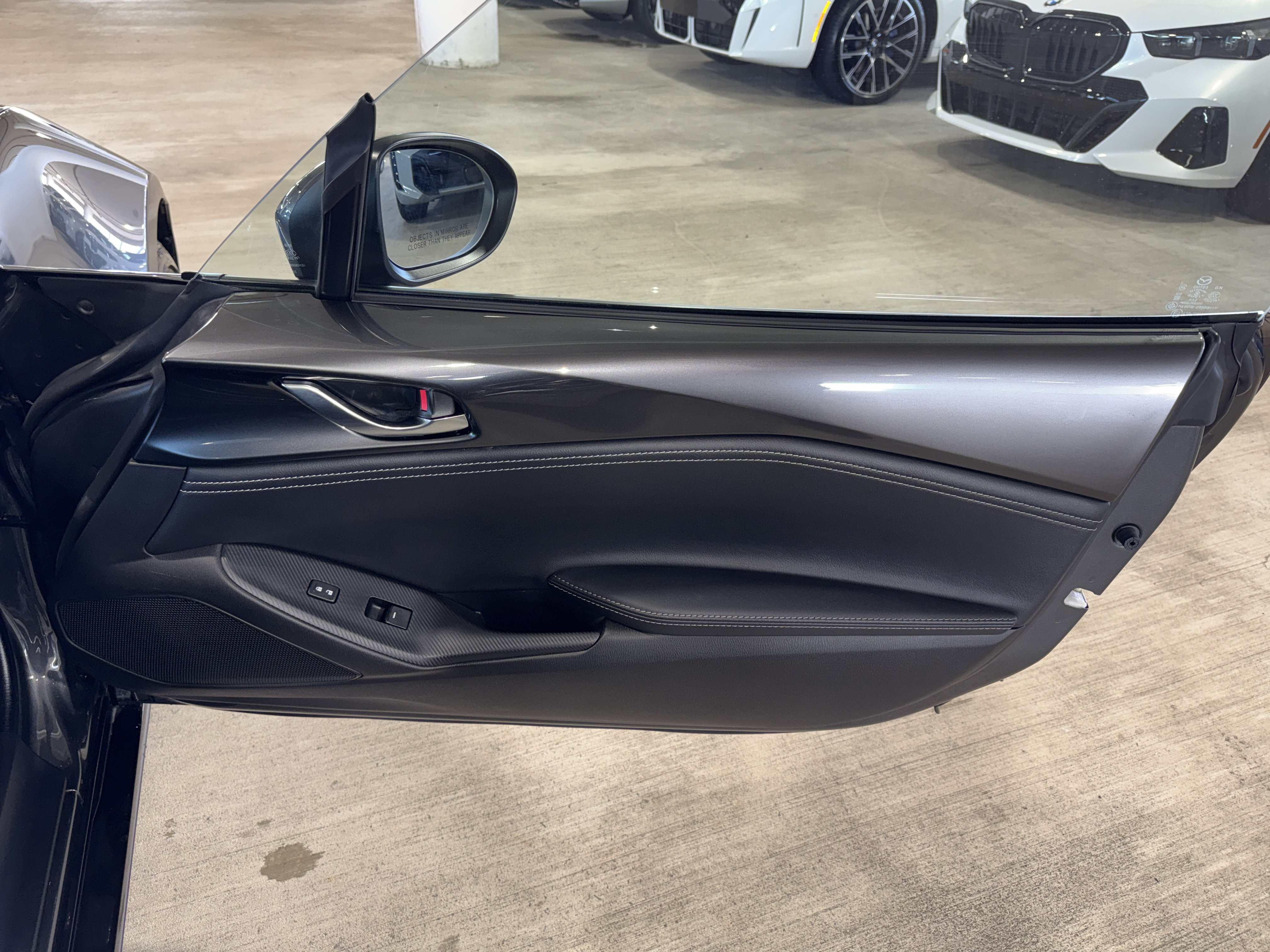 Used 2022 MAZDA MX-5 Miata RF Grand Touring RWD image 9