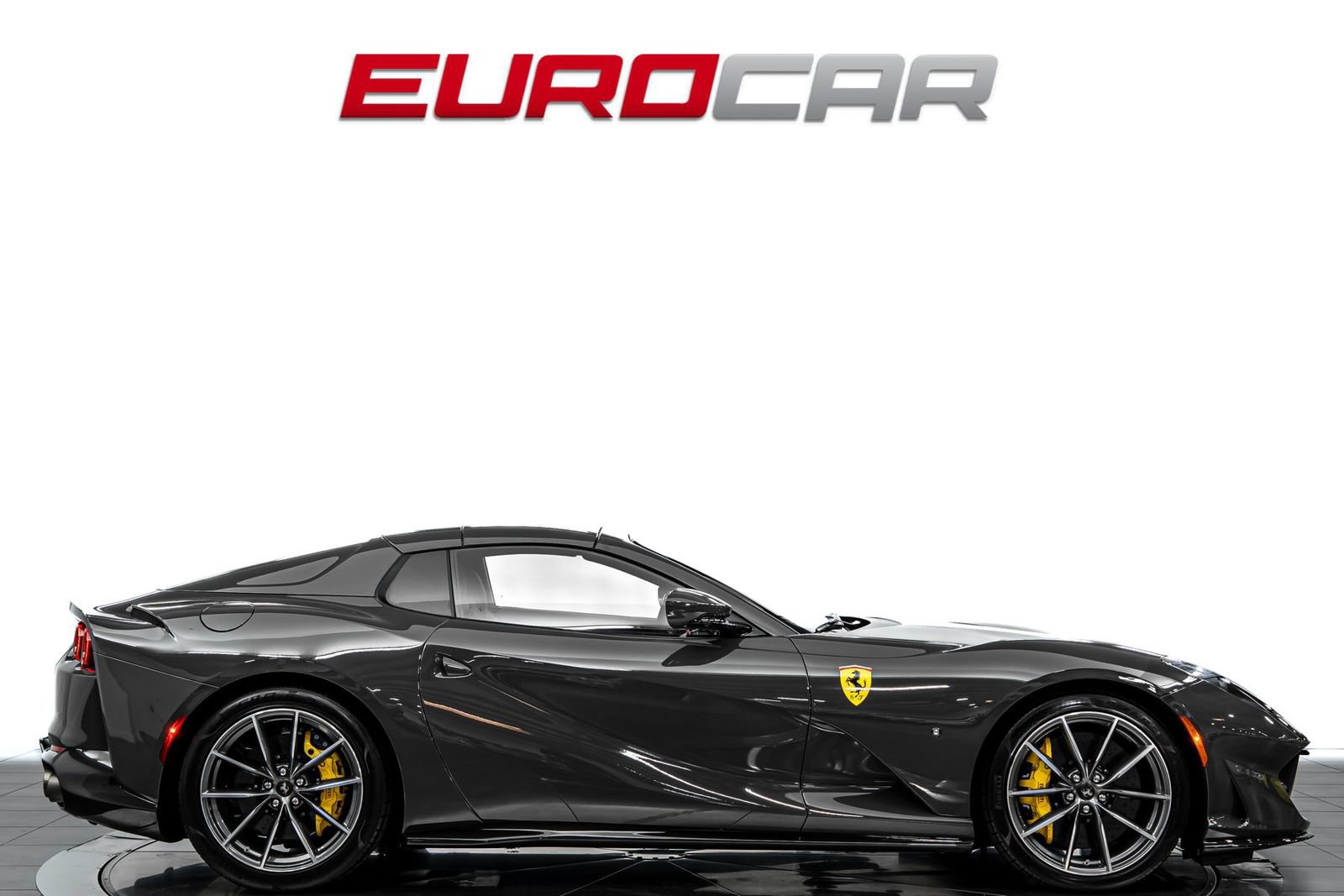 Used 2023 Ferrari 812 GTS RWD image 7