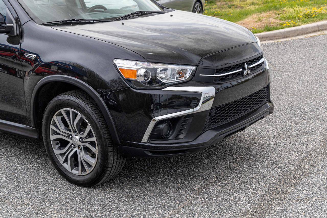 Used 2019 Mitsubishi Outlander Sport ES FWD image 9