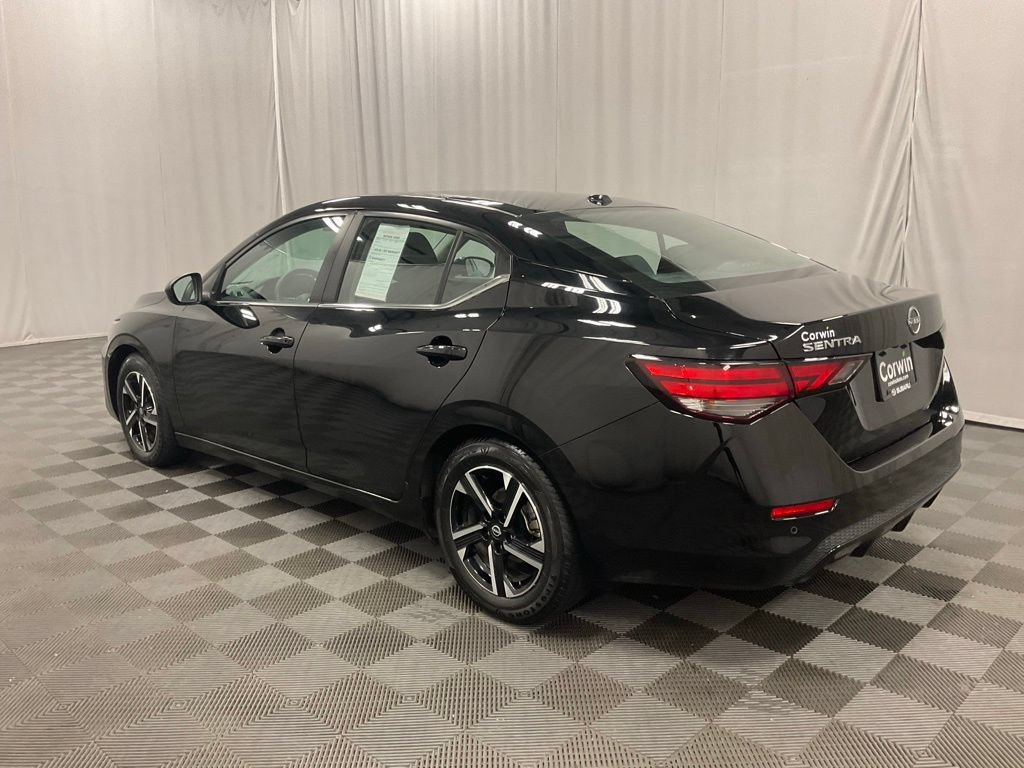 Used 2025 Nissan Sentra SV FWD image 8