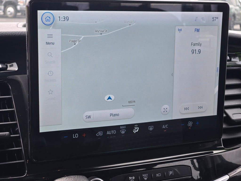 Used 2023 Ford Transit 350 XLT image 18