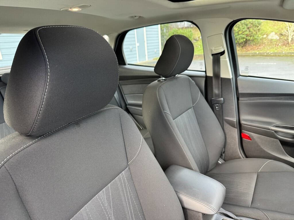 Used 2017 Ford Focus SEL image 20