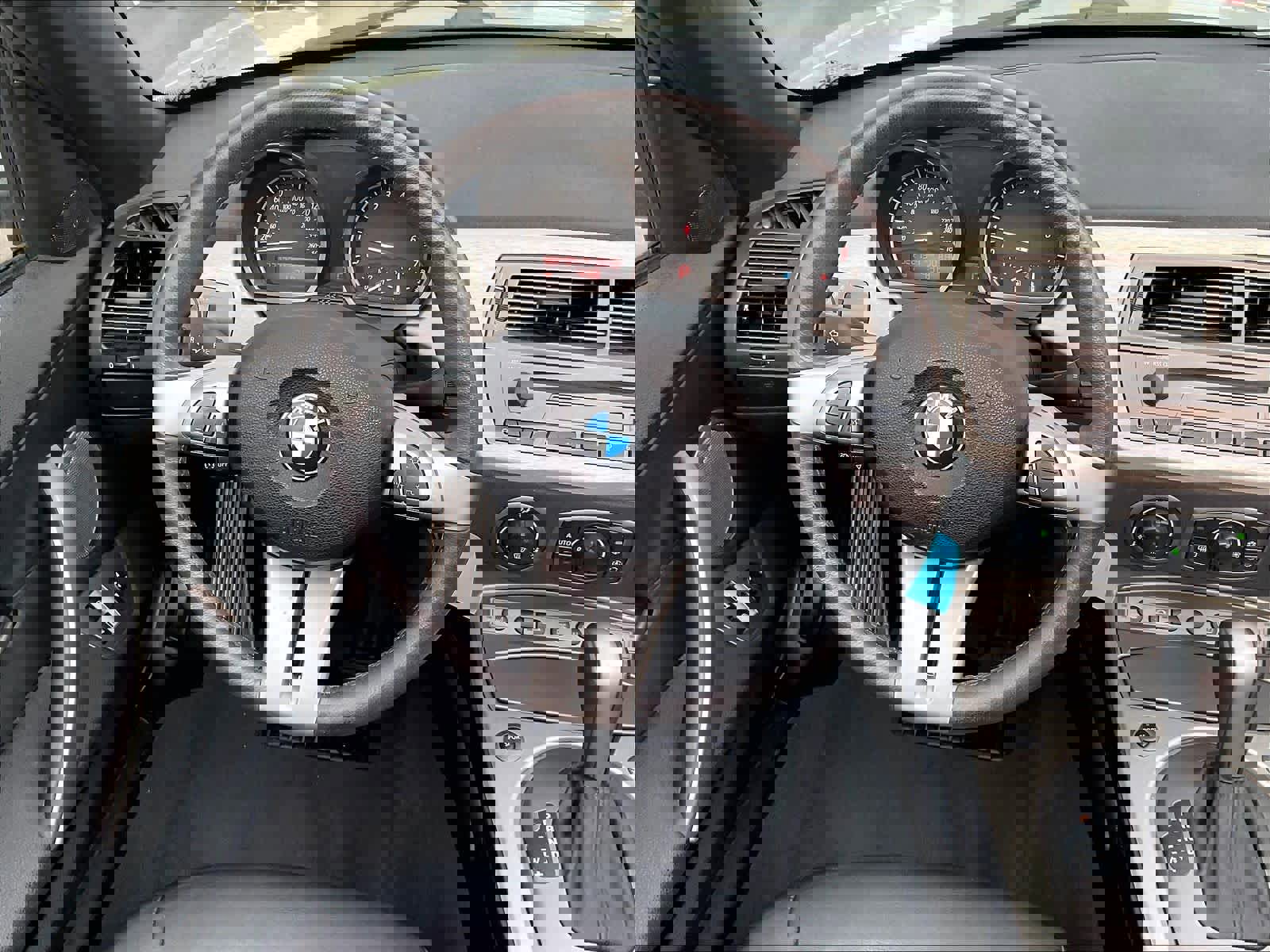 Used 2004 BMW Z4 3.0i image 8