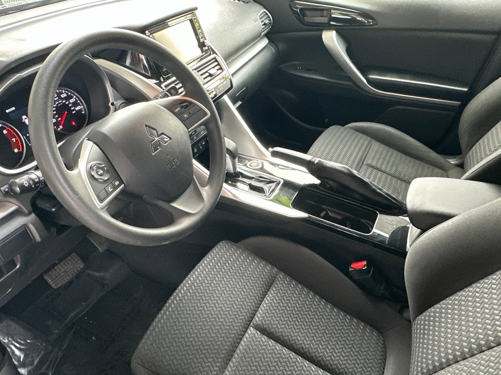 Used 2018 Mitsubishi Eclipse Cross ES image 10