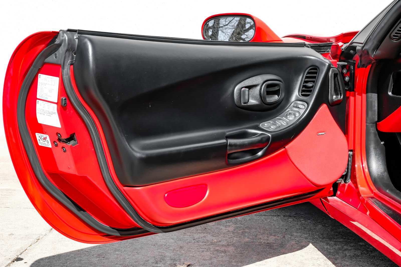 Used 2001 Chevrolet Corvette Z06 w/ Memory Pkg image 28