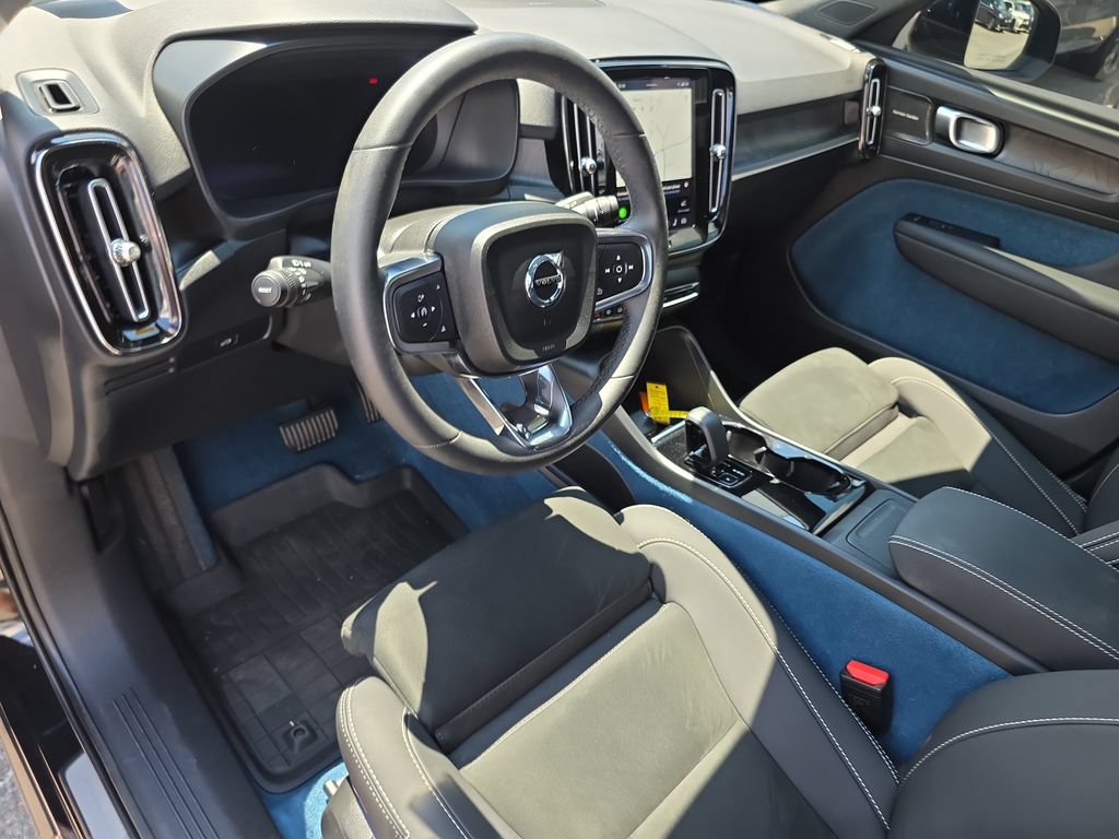 Certified 2023 Volvo C40 P8 Recharge Ultimate AWD/4WD image 9