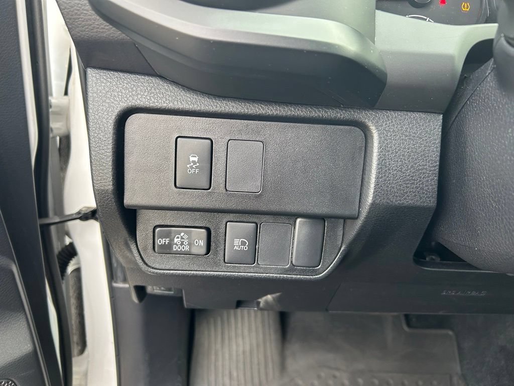 Used 2023 Toyota Tacoma SR AWD/4WD image 24