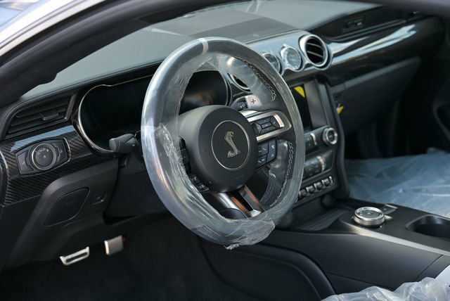 Used 2022 Ford Mustang Shelby GT500 w/ Carbon Fiber Track Pack image 23