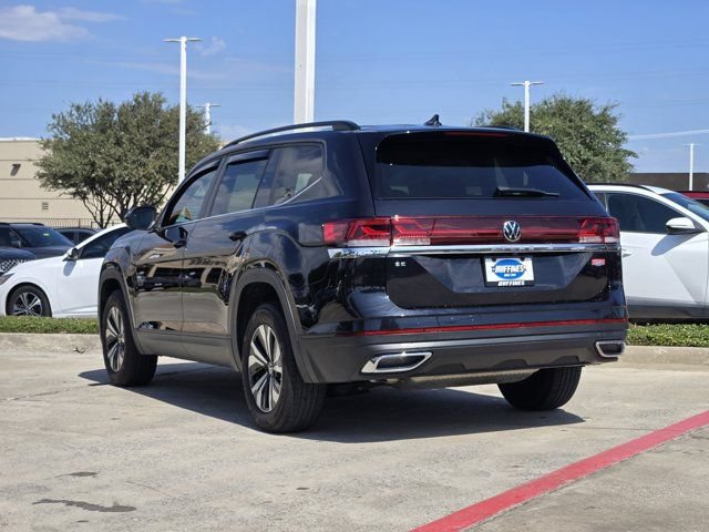 Used 2025 Volkswagen Atlas SE FWD image 6