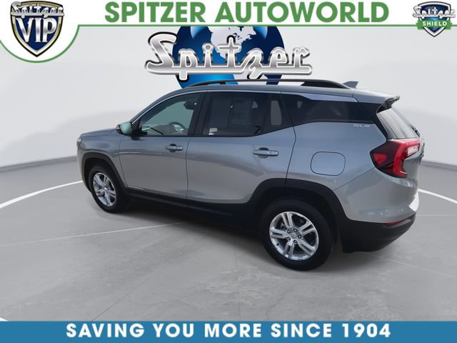 Used 2023 GMC Terrain SLE w/ Driver Convenience Package image 7