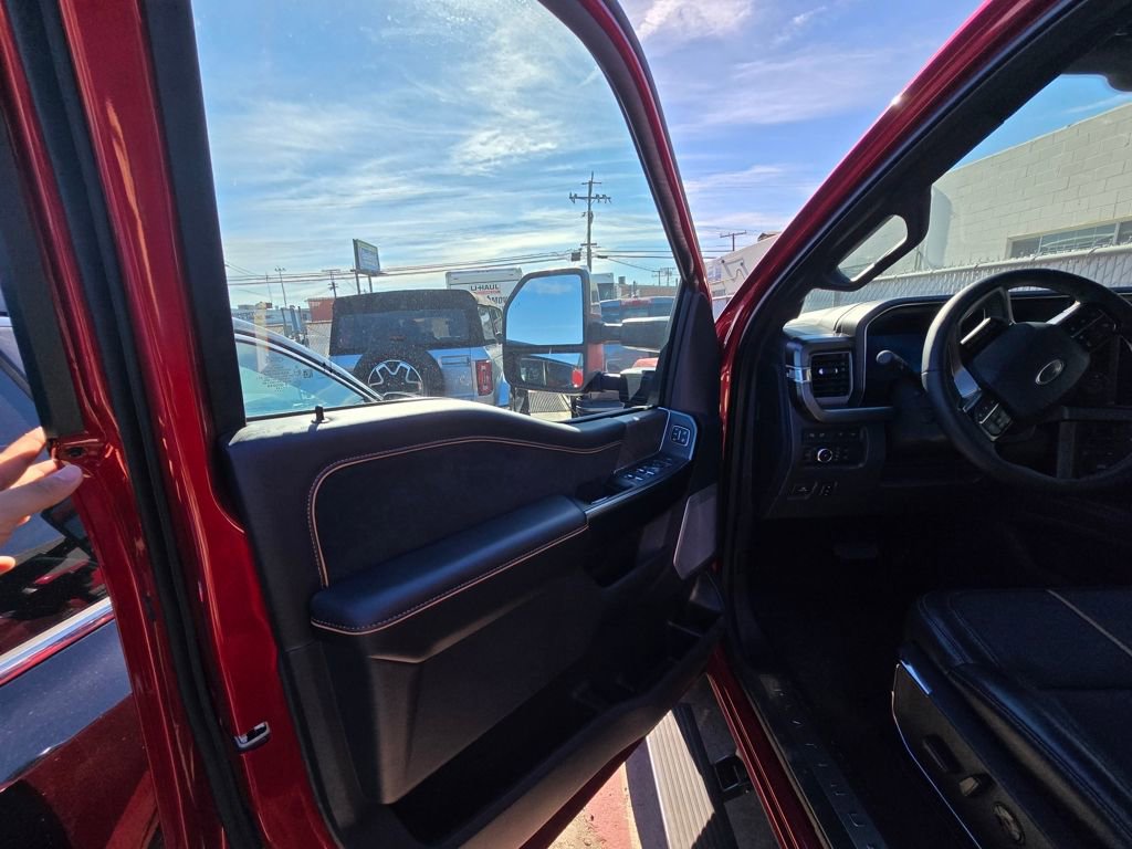 Used 2024 Ford F250 Platinum image 8