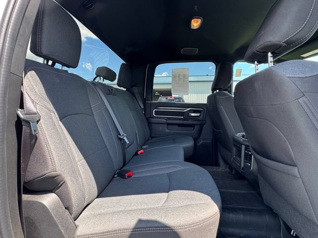 Used 2024 RAM 2500 Big Horn w/ Sport Appearance Package AWD/4WD image 17