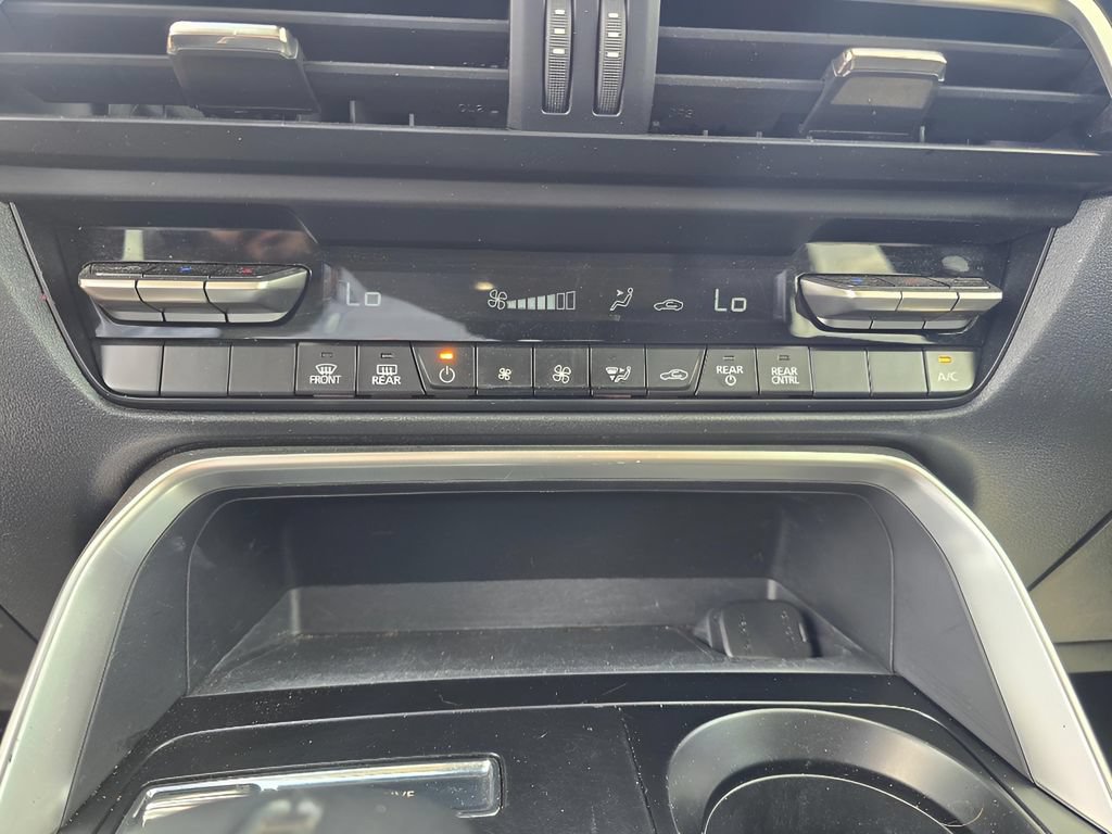 Used 2024 MAZDA CX-90 3.3 Turbo w/ Select Package AWD/4WD image 18