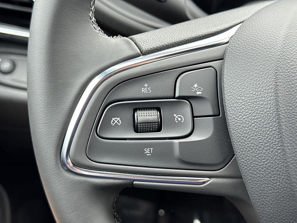 Used 2026 Buick Envista Sport Touring w/ Convenience II Package FWD image 39