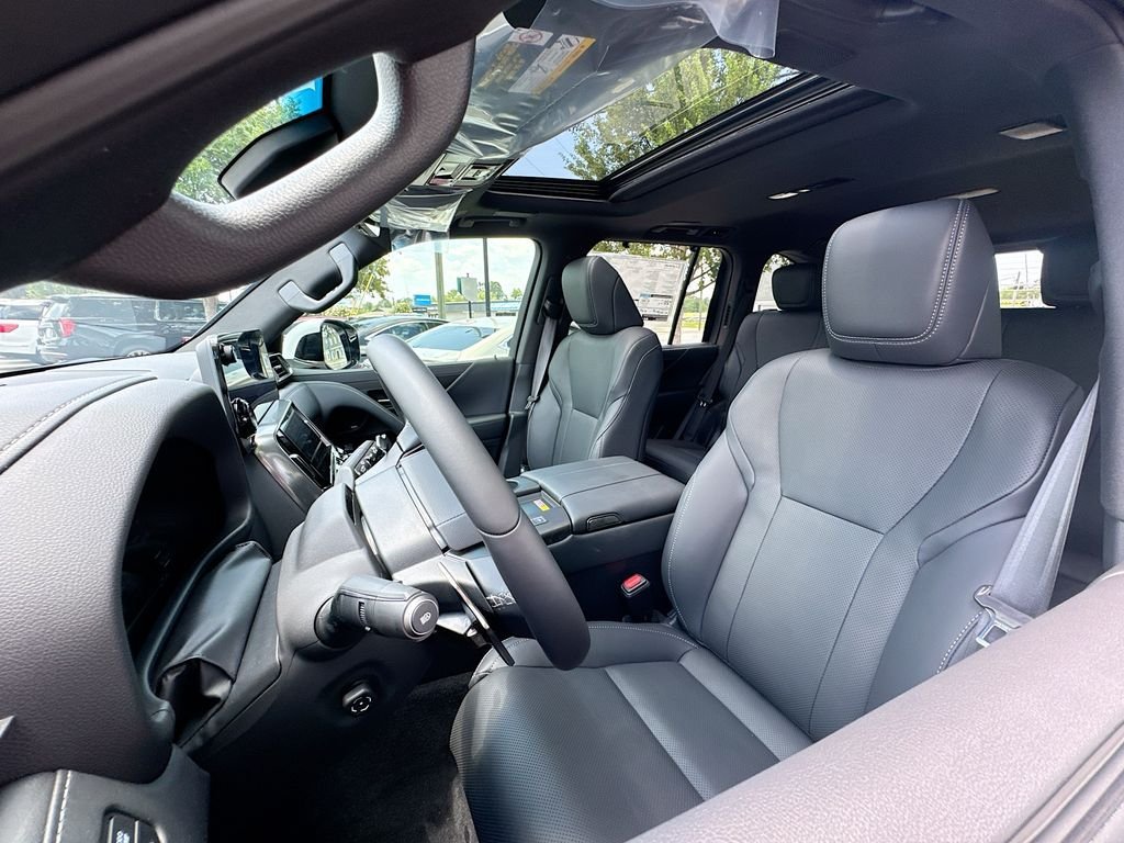 New 2026 Lexus LX 700h Luxury AWD/4WD image 10