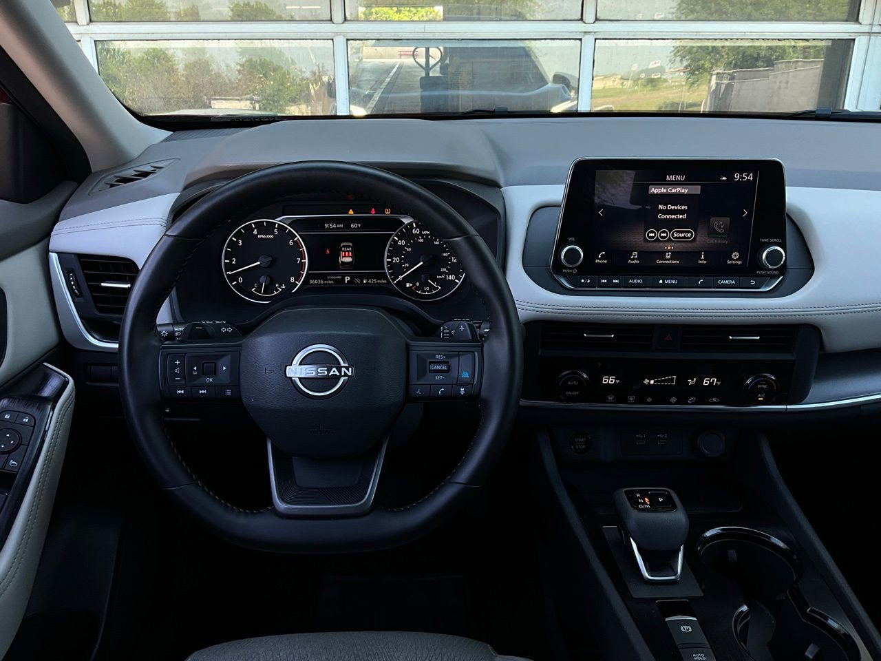 Used 2025 Nissan Rogue SV FWD image 14