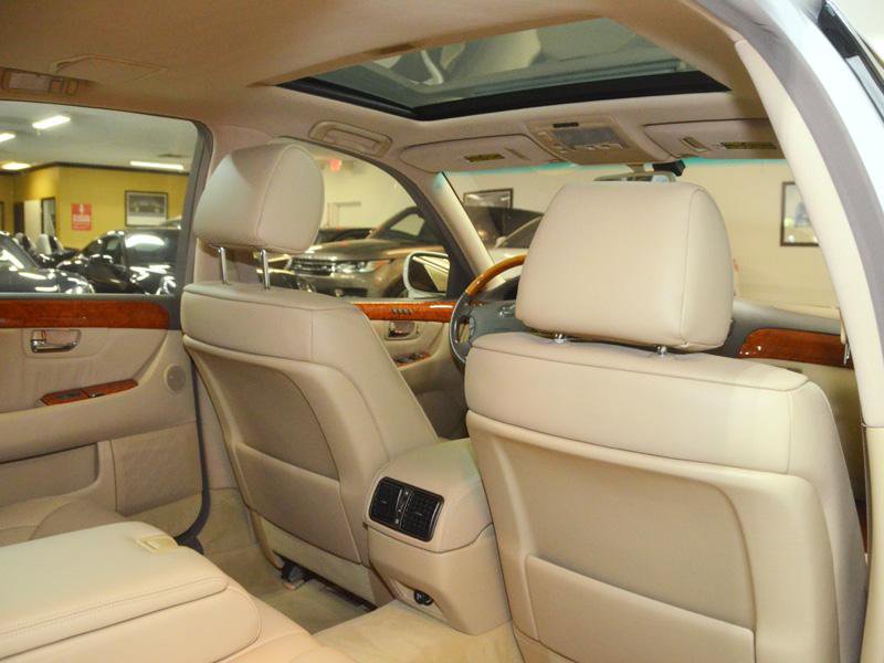 Used 2005 Lexus LS 430 RWD image 33