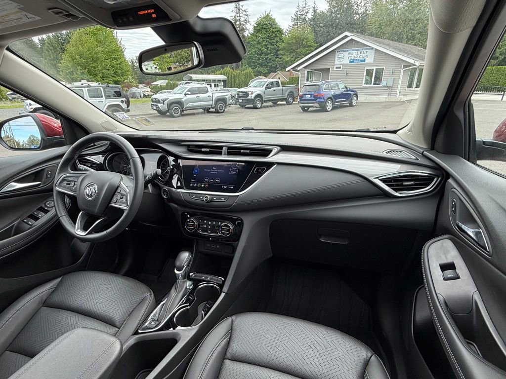 Used 2023 Buick Encore GX Essence w/ Experience Buick Package FWD image 27