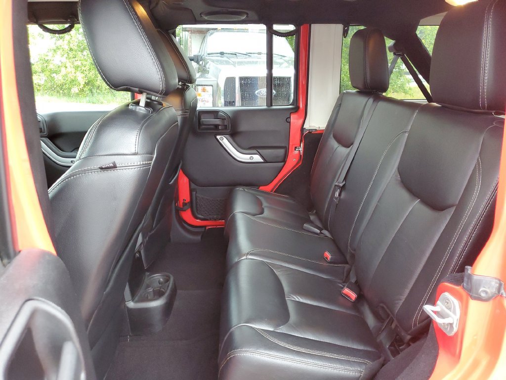Used 2013 Jeep Wrangler Unlimited Sahara w/ Mopar Chrome Edition Group AWD/4WD image 14