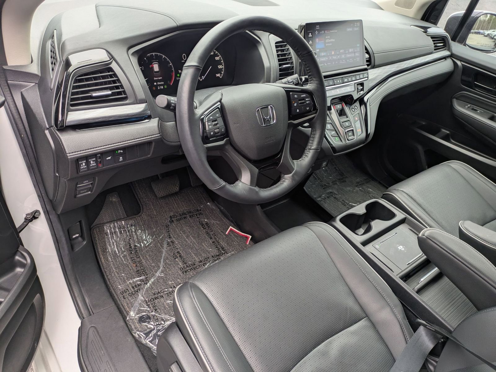 Used 2025 Honda Odyssey Elite image 9