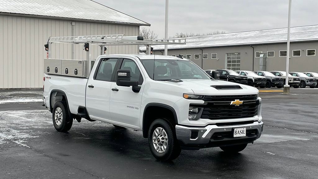 Used 2025 Chevrolet Silverado 2500 W/T w/ WT/CX Safety Package image 3