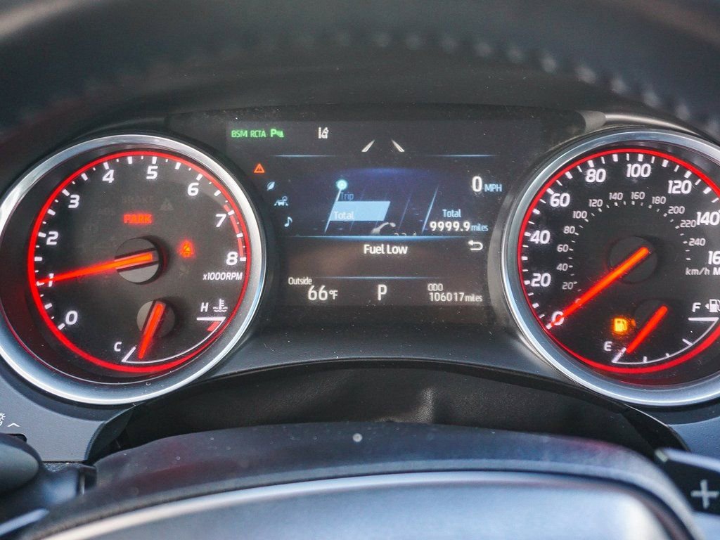 Used 2018 Toyota Camry XSE image 22