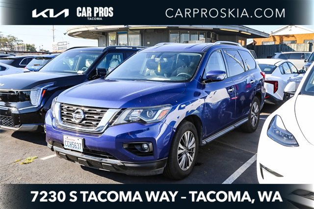 Used 2017 Nissan Pathfinder SV