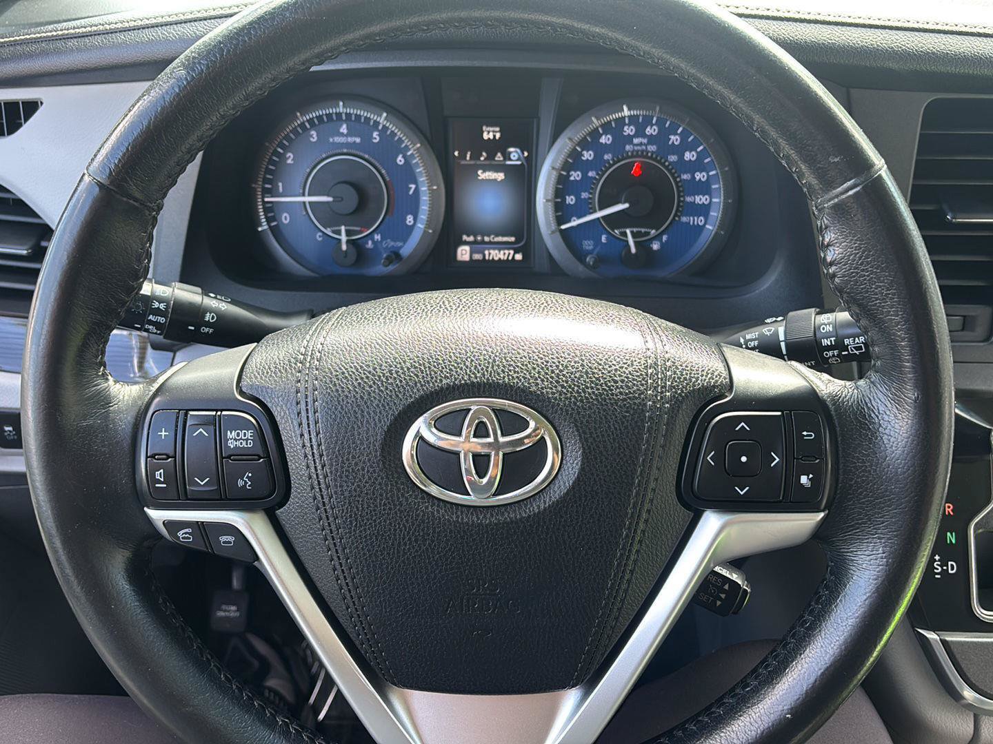 Used 2015 Toyota Sienna XLE AWD/4WD image 29
