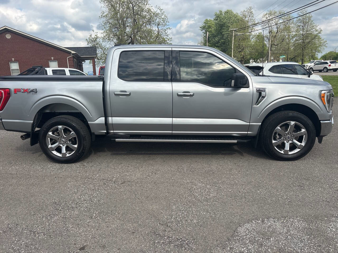 Used 2022 Ford F150 XLT w/ Equipment Group 302A High image 5