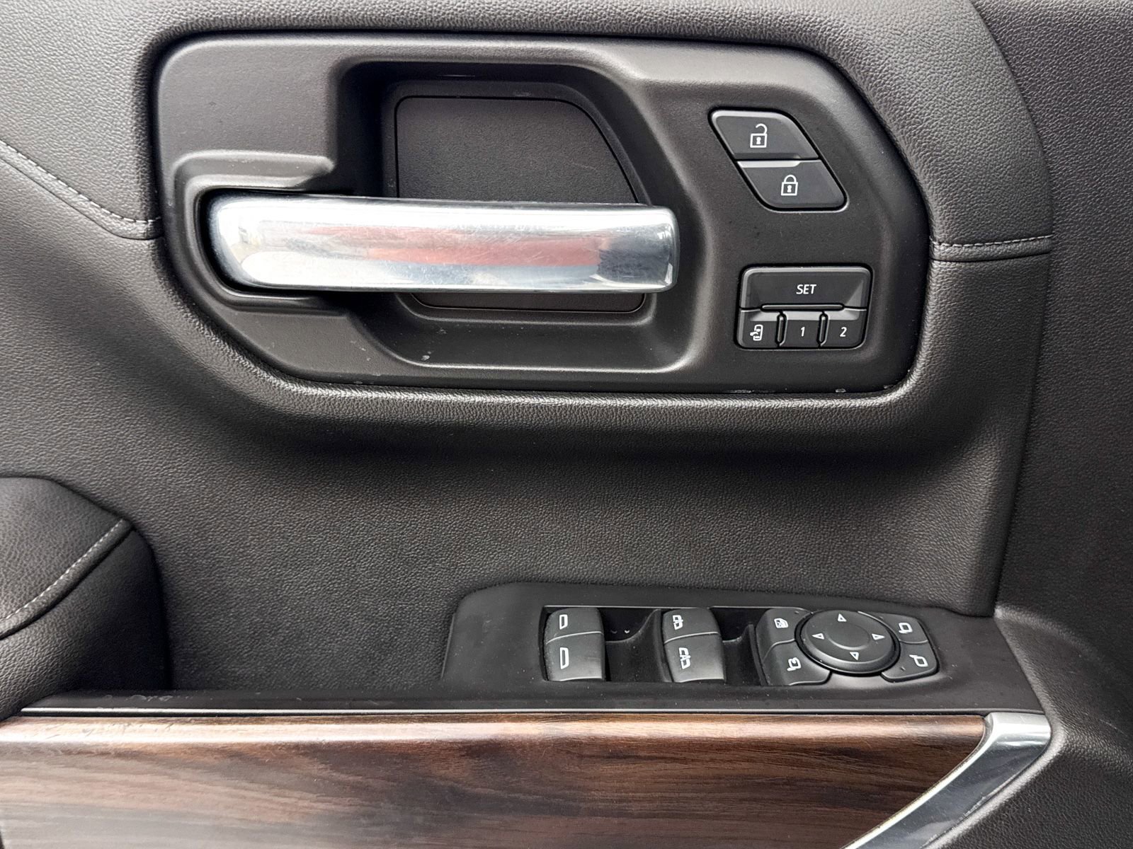Used 2019 GMC Sierra 1500 SLT AWD/4WD image 21
