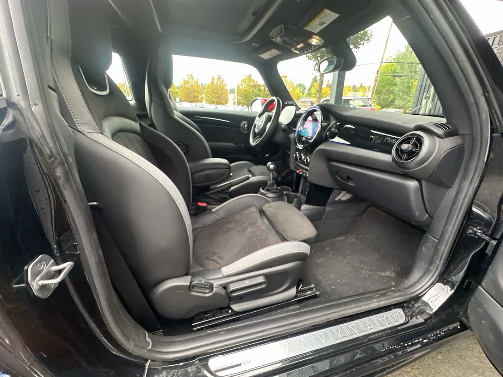 Used 2023 MINI Cooper John Cooper Works FWD image 27