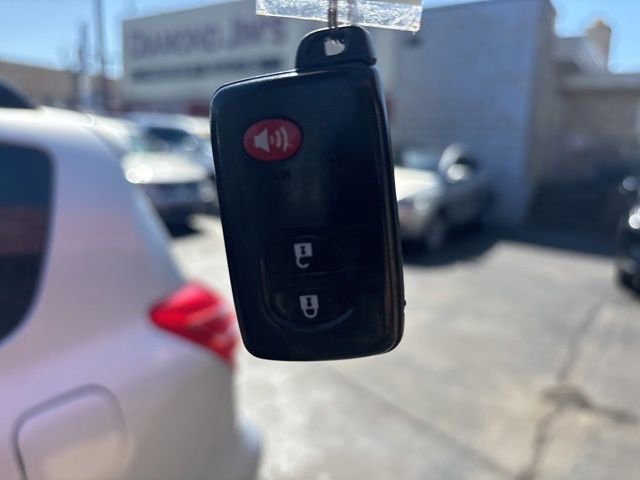 Used 2009 Toyota RAV4 Limited AWD/4WD image 26