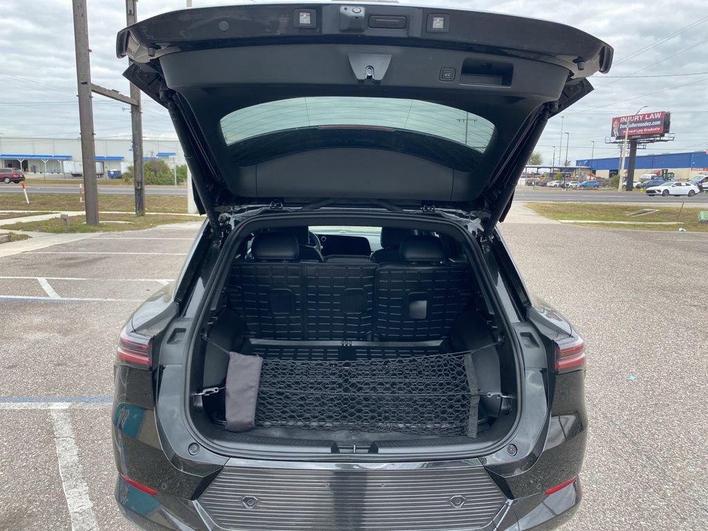 Used 2024 Chevrolet Equinox EV LT image 13