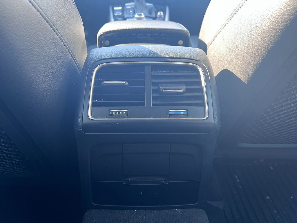 Used 2015 Audi A4 2.0T Premium Plus w/ Technology Package image 25