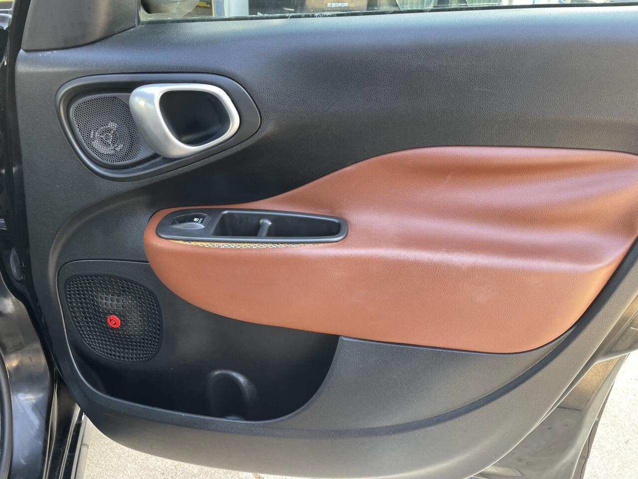 Used 2015 FIAT 500L Trekking image 25