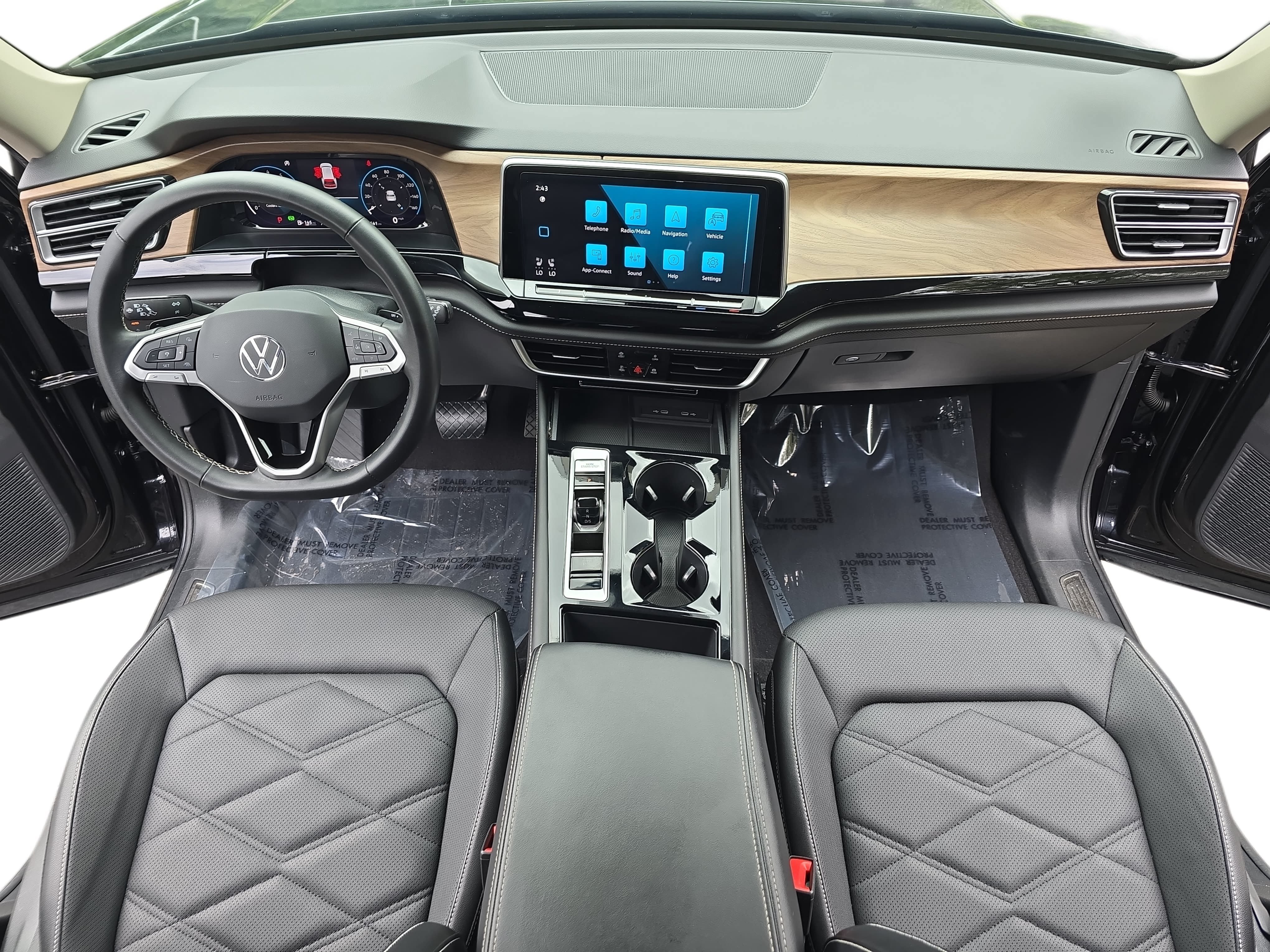 Certified 2024 Volkswagen Atlas SE FWD image 9