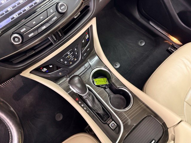 Used 2020 Buick Envision Essence w/ Experience Buick Package AWD/4WD image 32