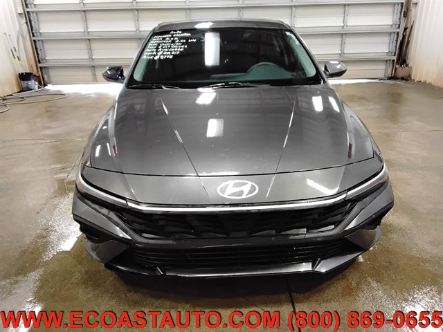 Used 2024 Hyundai Elantra SEL FWD image 7