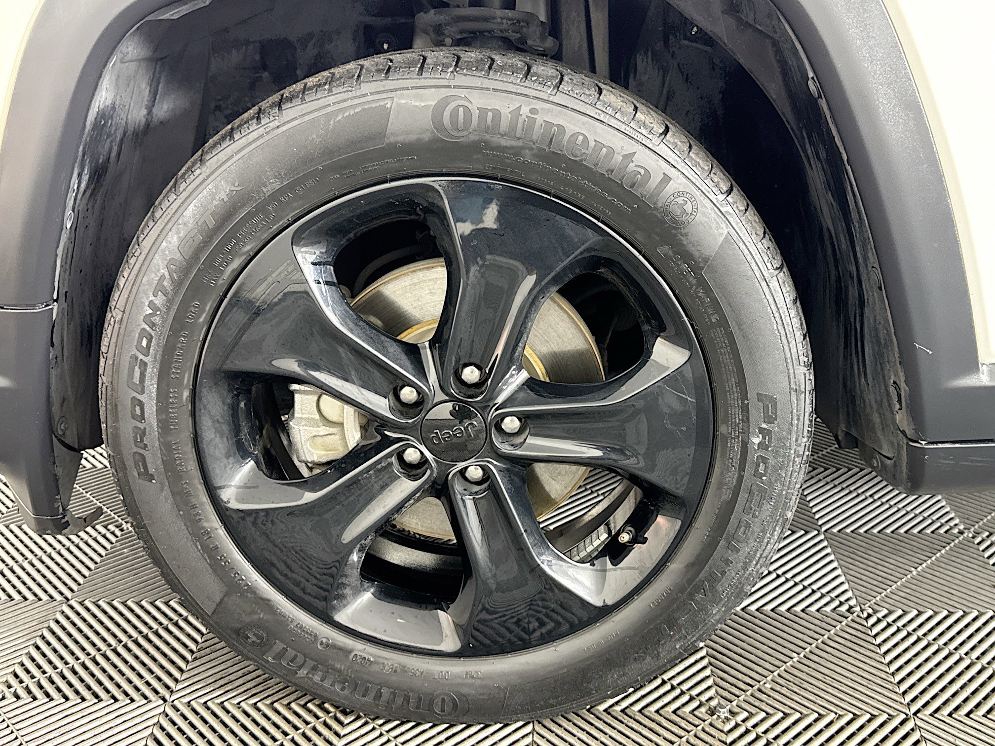 Used 2021 Jeep Compass Latitude image 37