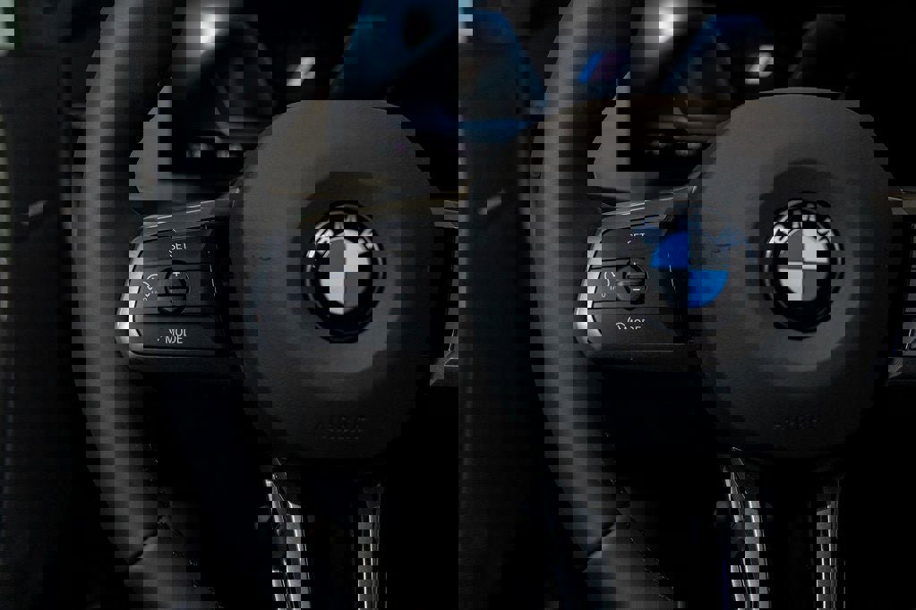 Used 2026 BMW iX xDrive60 w/ M Sport Package image 25