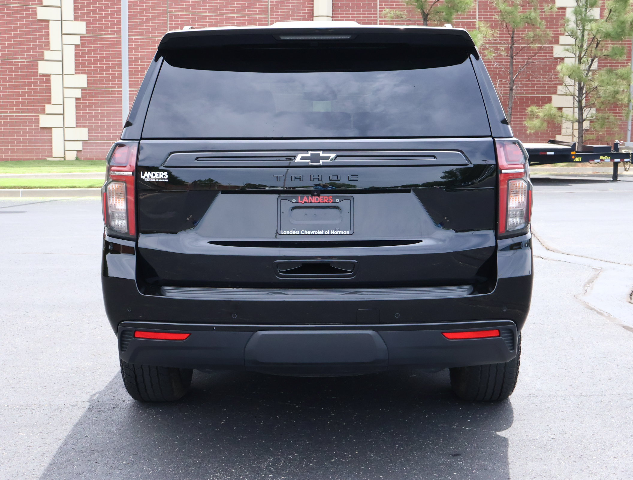Used 2024 Chevrolet Tahoe Z71 w/ Z71 Off-Road Package AWD/4WD image 34